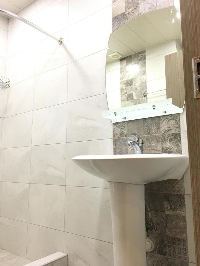Cosy Apartment Near The Sea Batumi Exterior foto